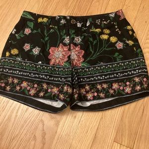 Womens old navy floral shorts size 2